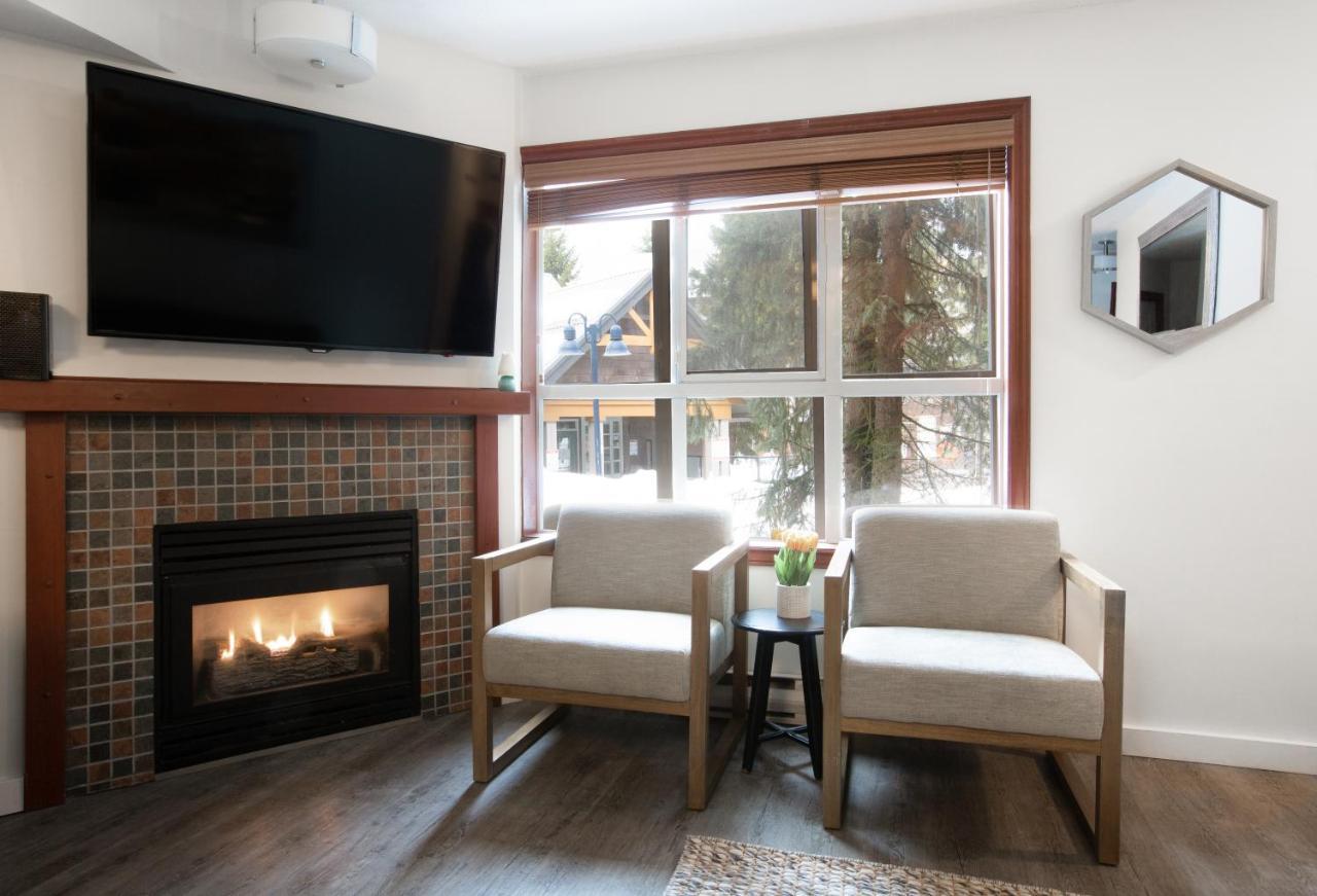 Attractive Townhouse In Whistler Village With Hot Tub ภายนอก รูปภาพ